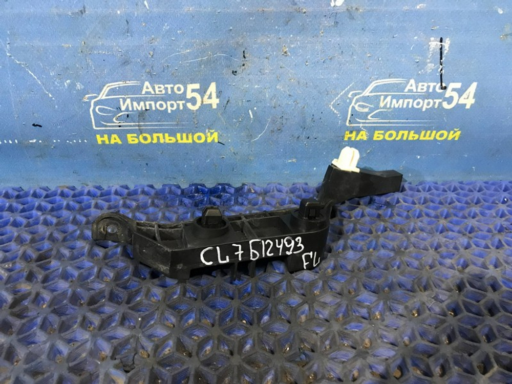 Крепление бампера переднее левое Honda ACCORD 2002-2008