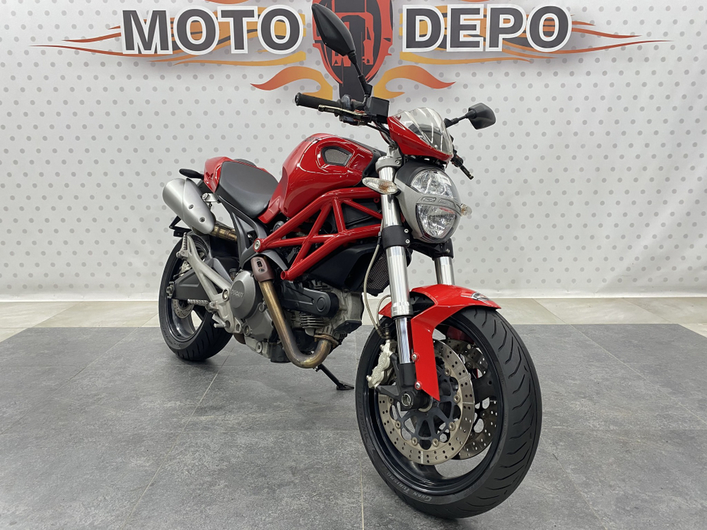 Ducati Monster 696 , 2013