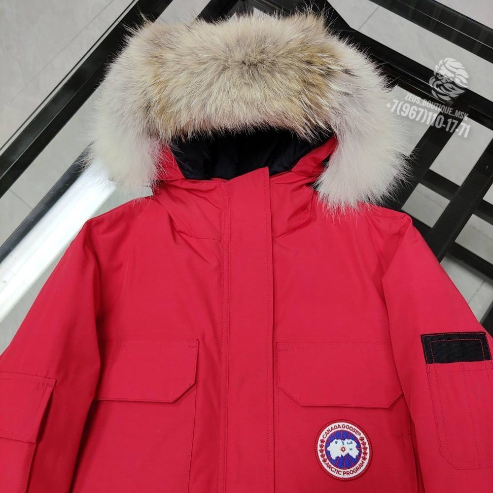 Пуховая парка Canada Goose