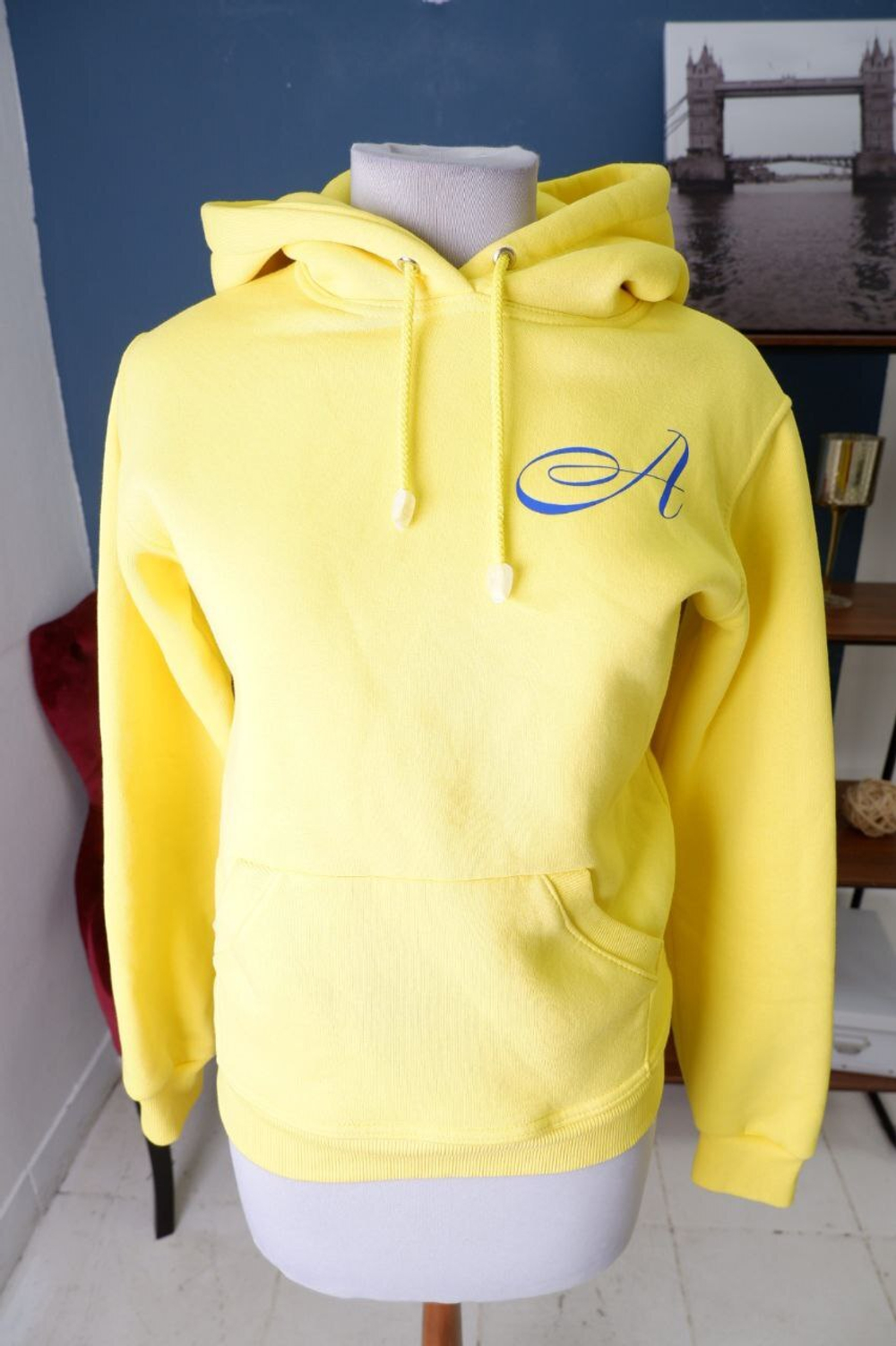 Толстовка яркая 42/44 размер