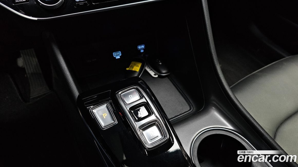 Hyundai Sonata Hybrid (DN8) Premium (12.2019)