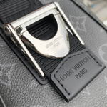 Louis Vuitton Courrier Messenger