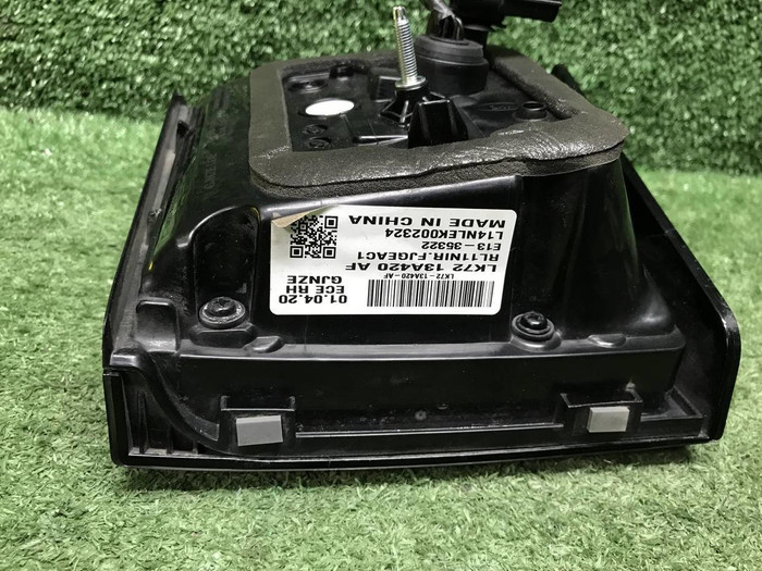 Фонарь правый внутренний LR Discovery Sport 19-нв