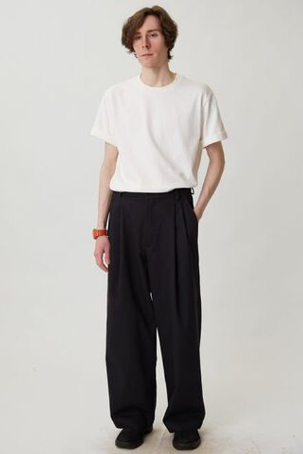 Брюки мужские со складками из черной джинсы