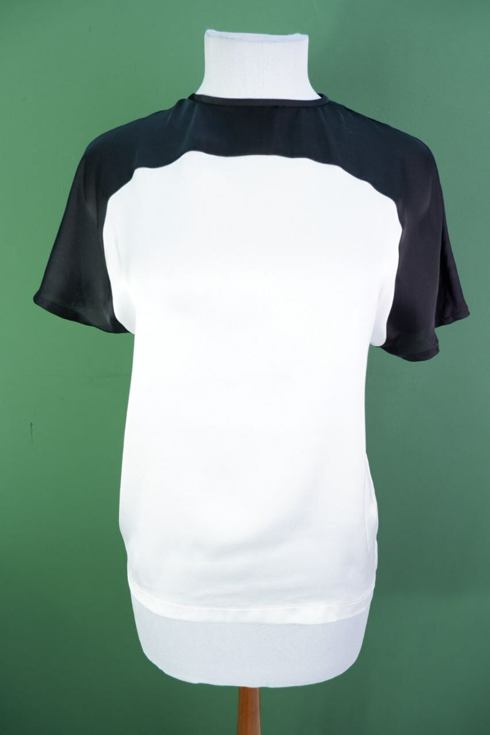 Футболка Mango стильная 44 размер