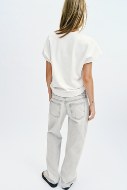 ZARA ФУТБОЛКА В СТИЛЕ РУСТИК С V-ОБРАЗНЫМ ВЫРЕЗОМ, ЖЕЛТОВАТО-БЕЛЫЙ