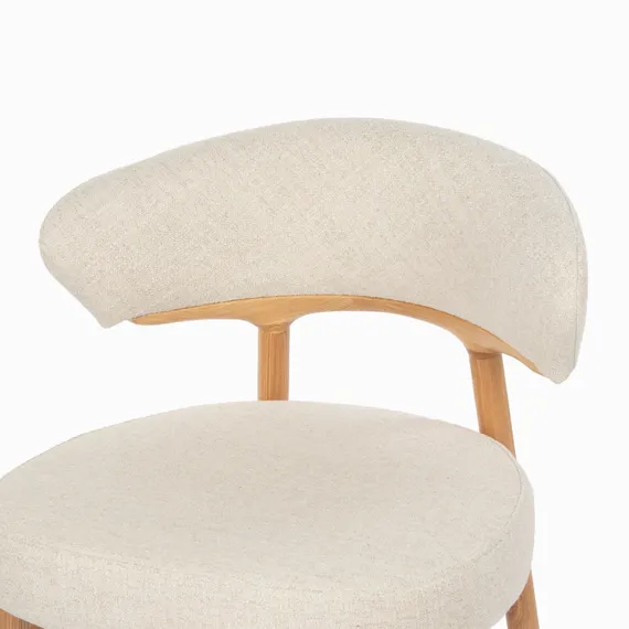 Стул Giotto, массив ясеня, молочная обивка