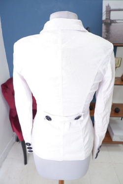 Куртка Liva тонкая 44 размер