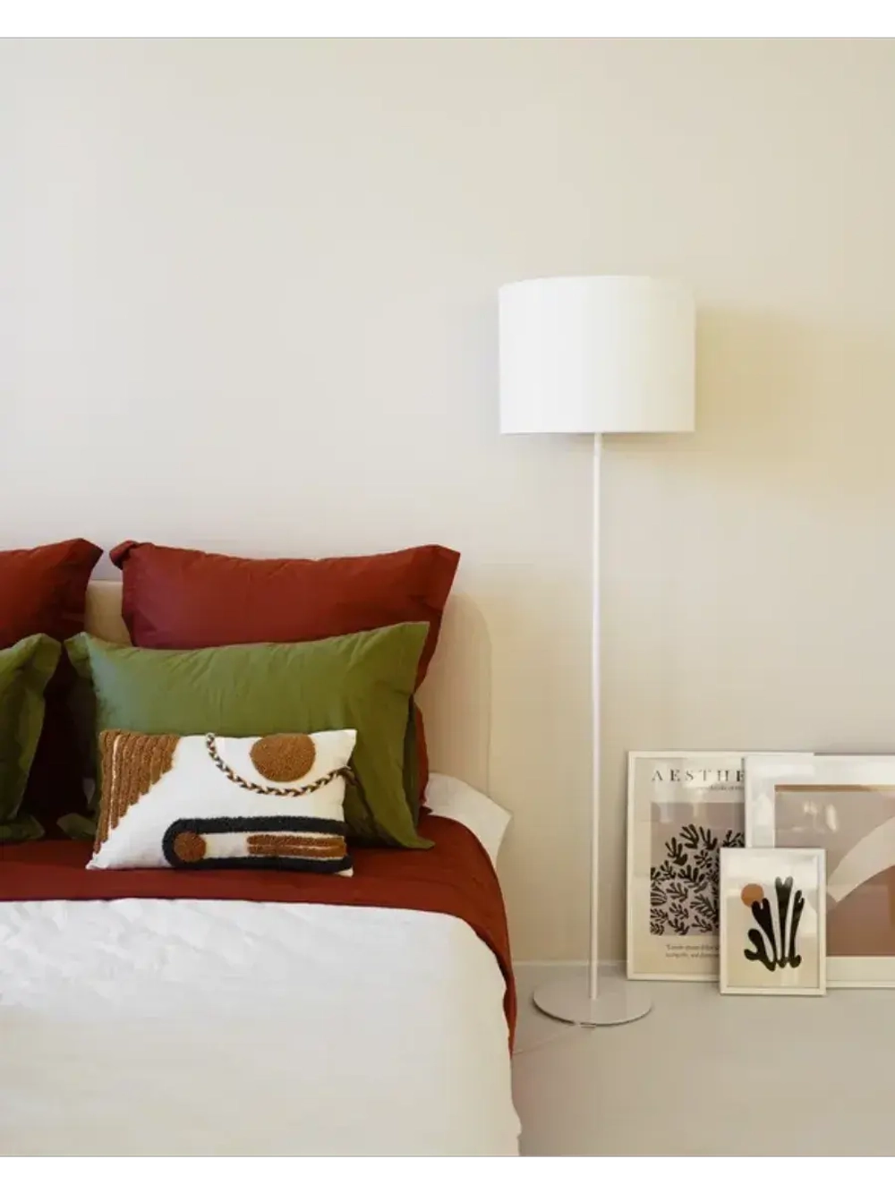 Торшер напольный с абажуром в гостиную современный