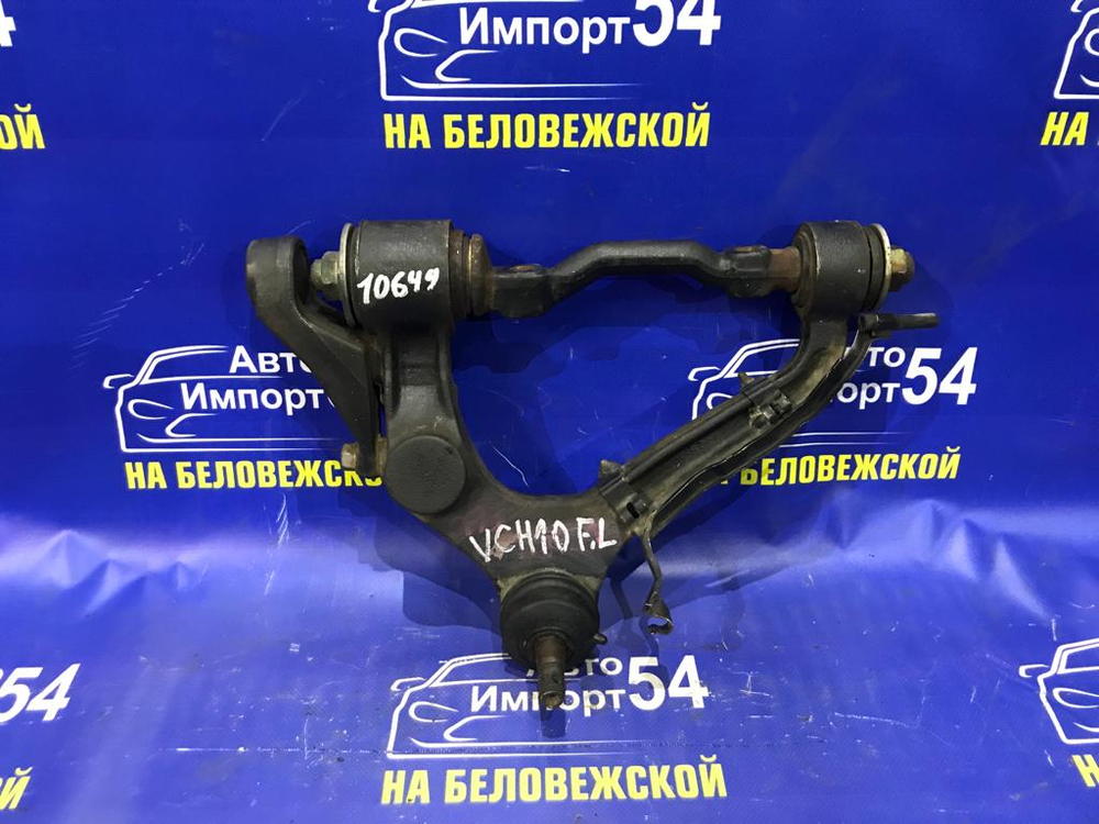 Рычаг передний левый TOYOTA GRAND HIACE 1999-2002