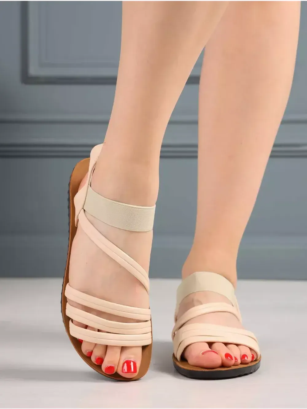 Сандалии летние