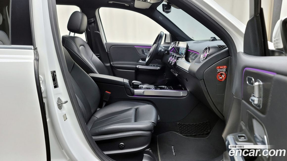 Mercedes-Benz GLB-Class X247 GLB220 (11.2020)
