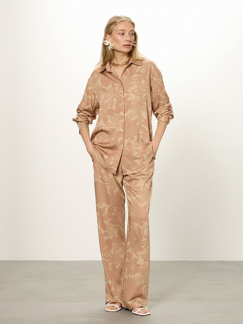 Рубашка Хельсинки бежевый принт вискоза