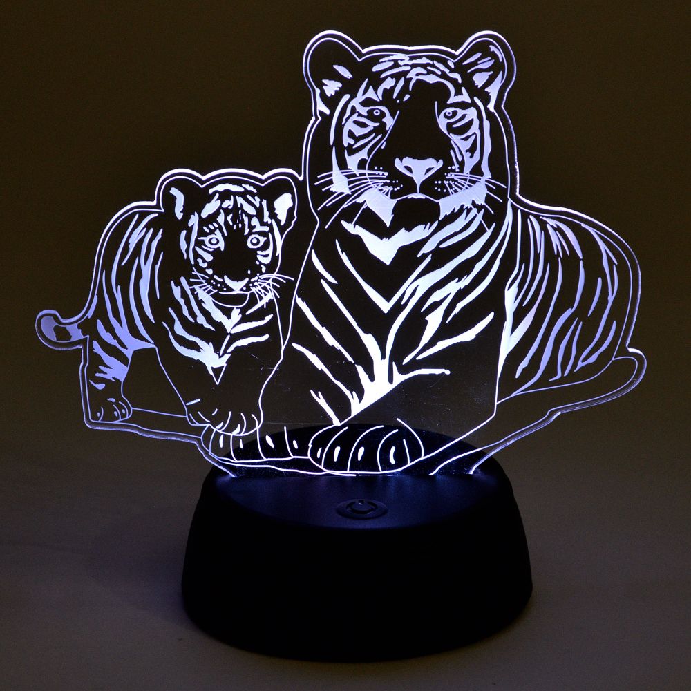 ULI-M508 RGB-3AA TIGER FAMILY-BLACK Светильник декоративный с эффектом 3D Семья тигров. на батарейках 3AA не в-к. 1 светодиод. RGB свет. TM Uniel