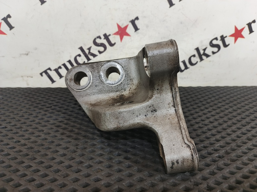 Кронштейн двигателя задний