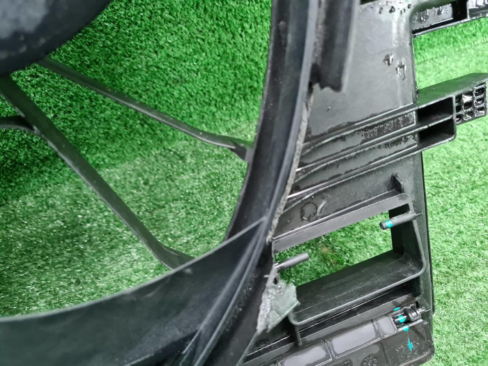 Диффузор с вентилятором Volvo XC60 2 (2017-н.в.)