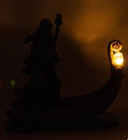 Veronese WS-863 Статуэтка «Харон - перевозчик душ»