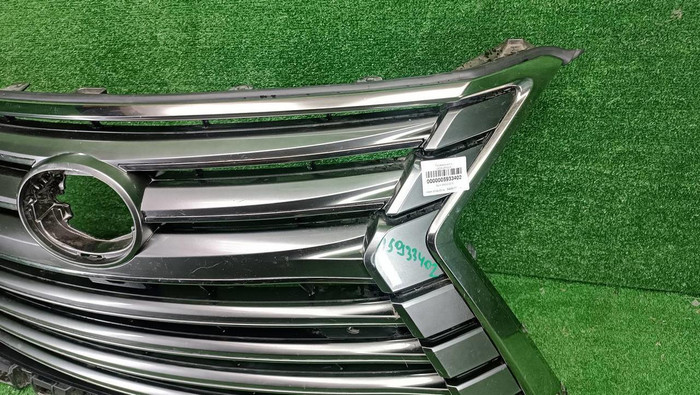 Решетка радиатора Lexus LX 3 (2015-2023)