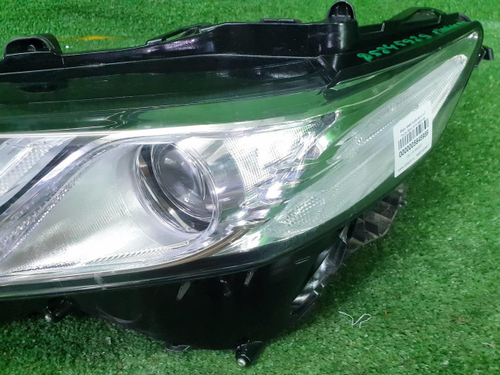 Битая Фара левая Toyota Camry xv70 (2020-н.в.) LED (В пленке)