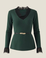 Джемпер трикотаж втачной рукав кружево в изумрудном