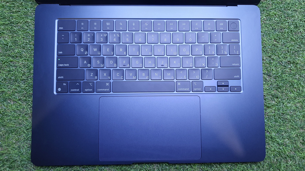 MacBook Air A2941 15", 2023 Retina M2/8Gb/25 циклов