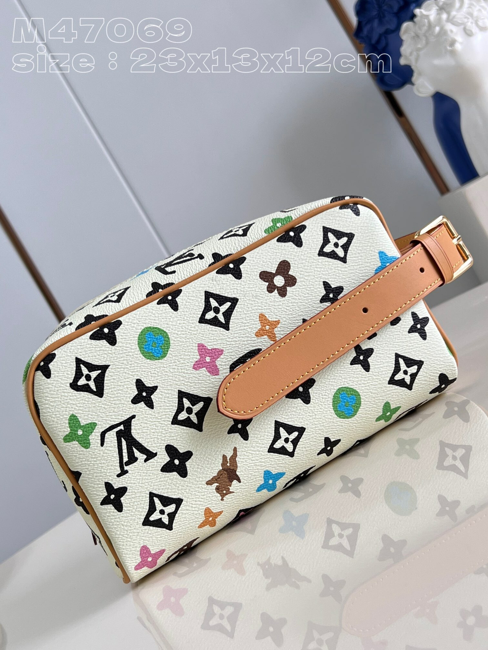 Louis Vuitton Locker Dopp Kit