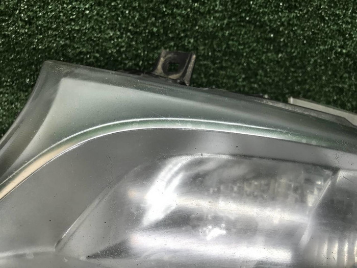 Фара левая Mercedes Sprinter W910 (19-нв) галоген