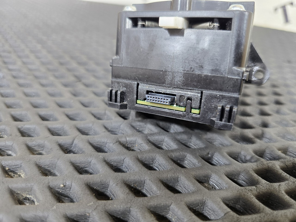 Переключатель подрулевой левый 2023г