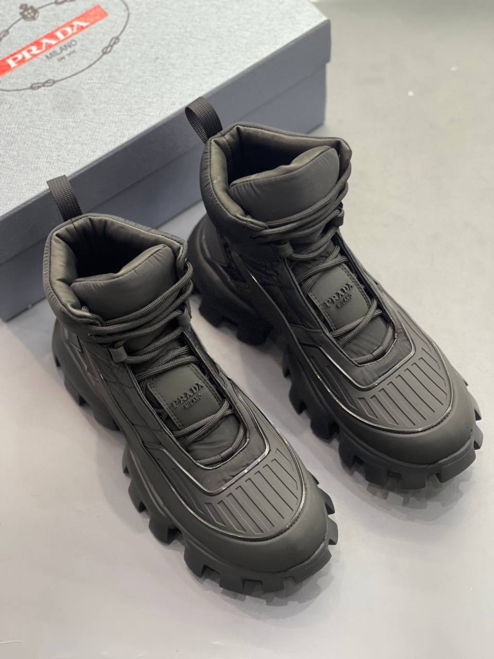 Ботинки Prada