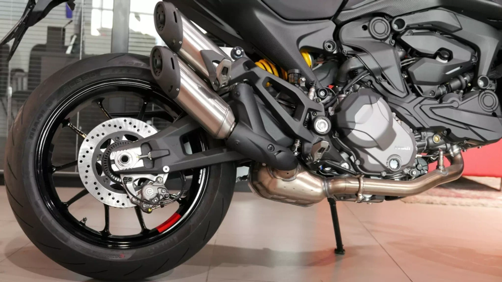 Ducati Monster +, 2022