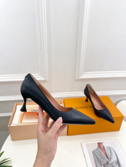 Louis Vuitton Blossom Pump