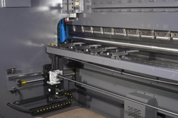 Листогибочный пресс с ЧПУ MetalTec HBC 135/3200 (4+1 ось, МТ-15)