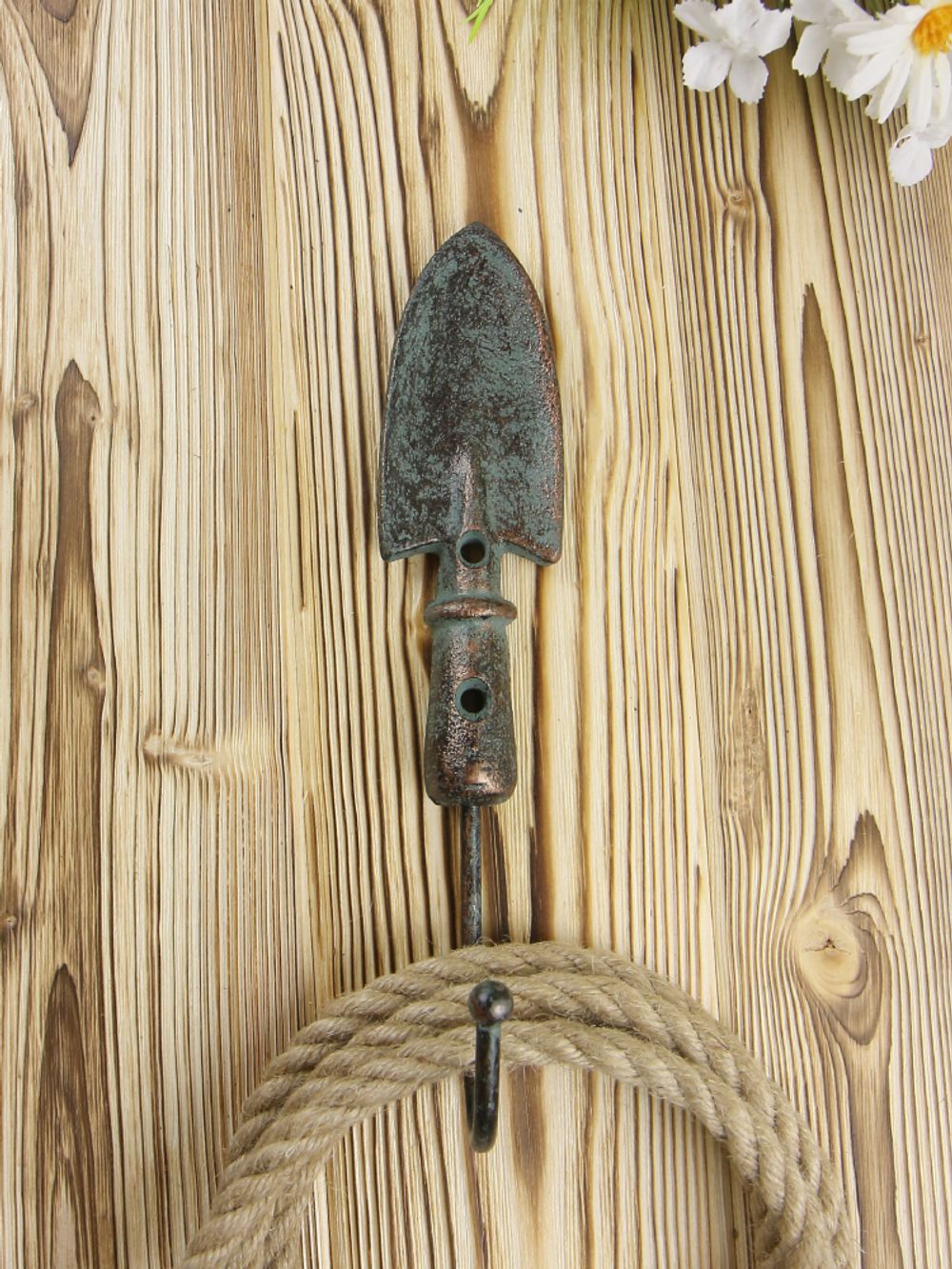 Iron Garden Крючок настенный Совок