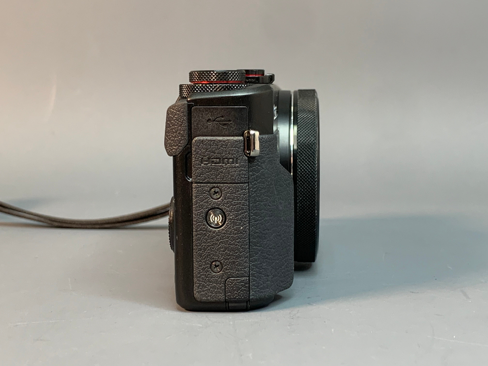 Canon PowerShot G7X Mark II