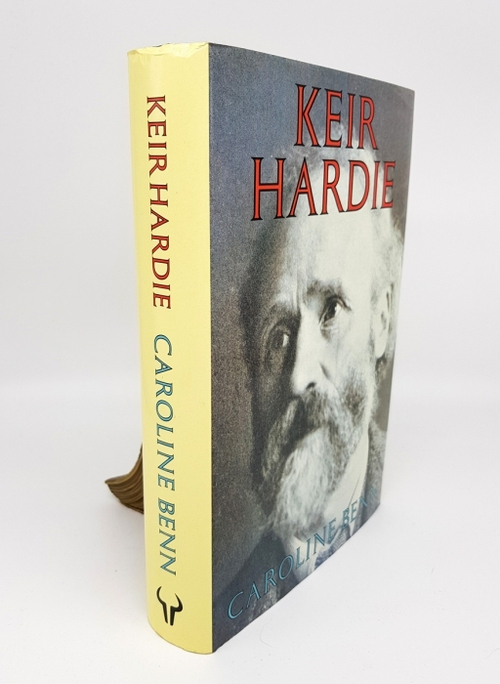 "Keir Hardie (Кир Харди)". Caroline Benn (Кэролайн Бенн)