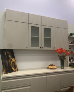 Кухня МДФ с антресолями д.200в.250 ящики с доводчиками