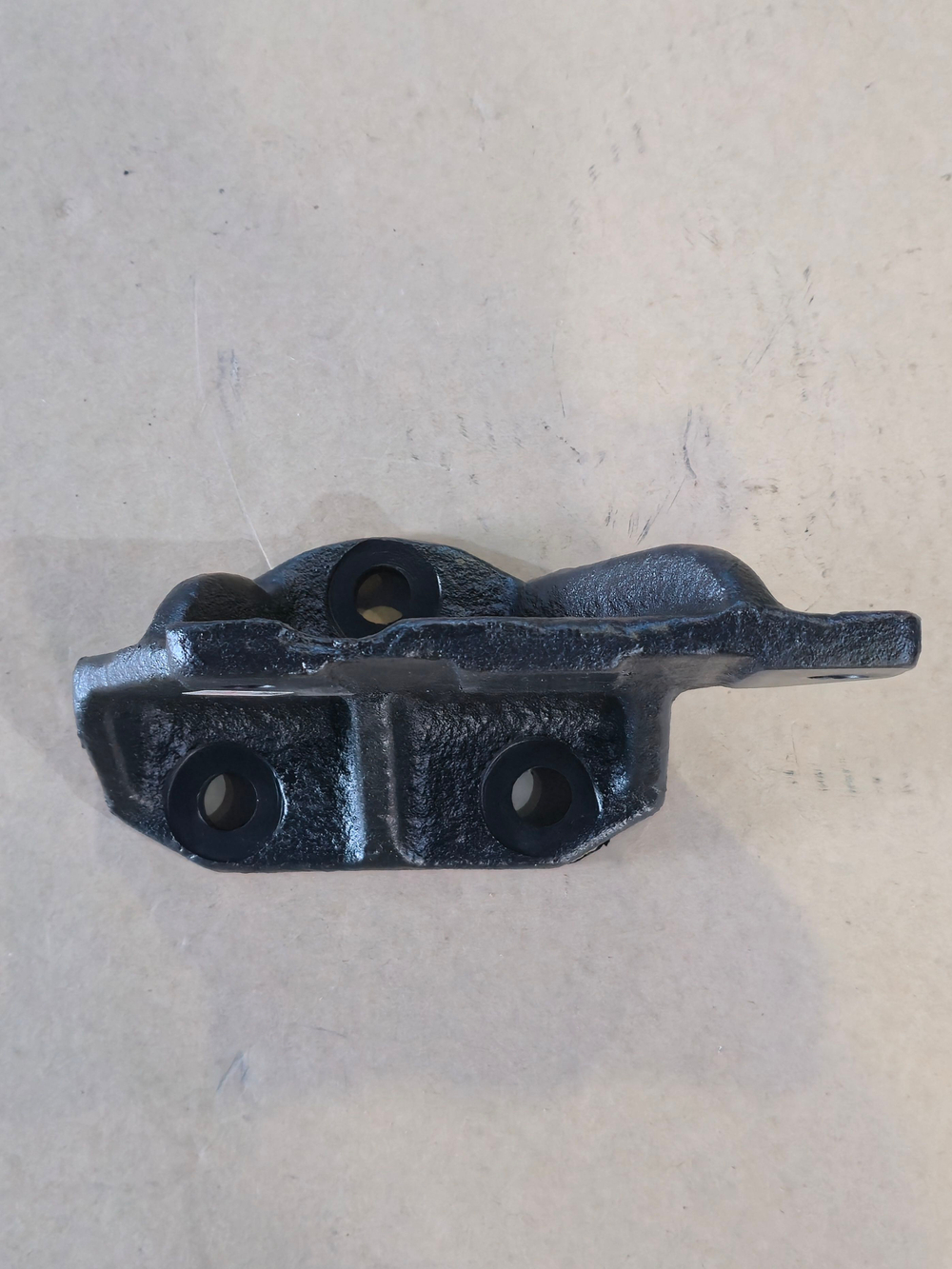 Кронштейн МАЗ двигателя боковой передний ОАО МАЗ