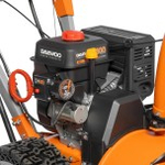 Снегоуборщик бензиновый выброс 15 м с электрозапуском DAEWOO DAST 9070