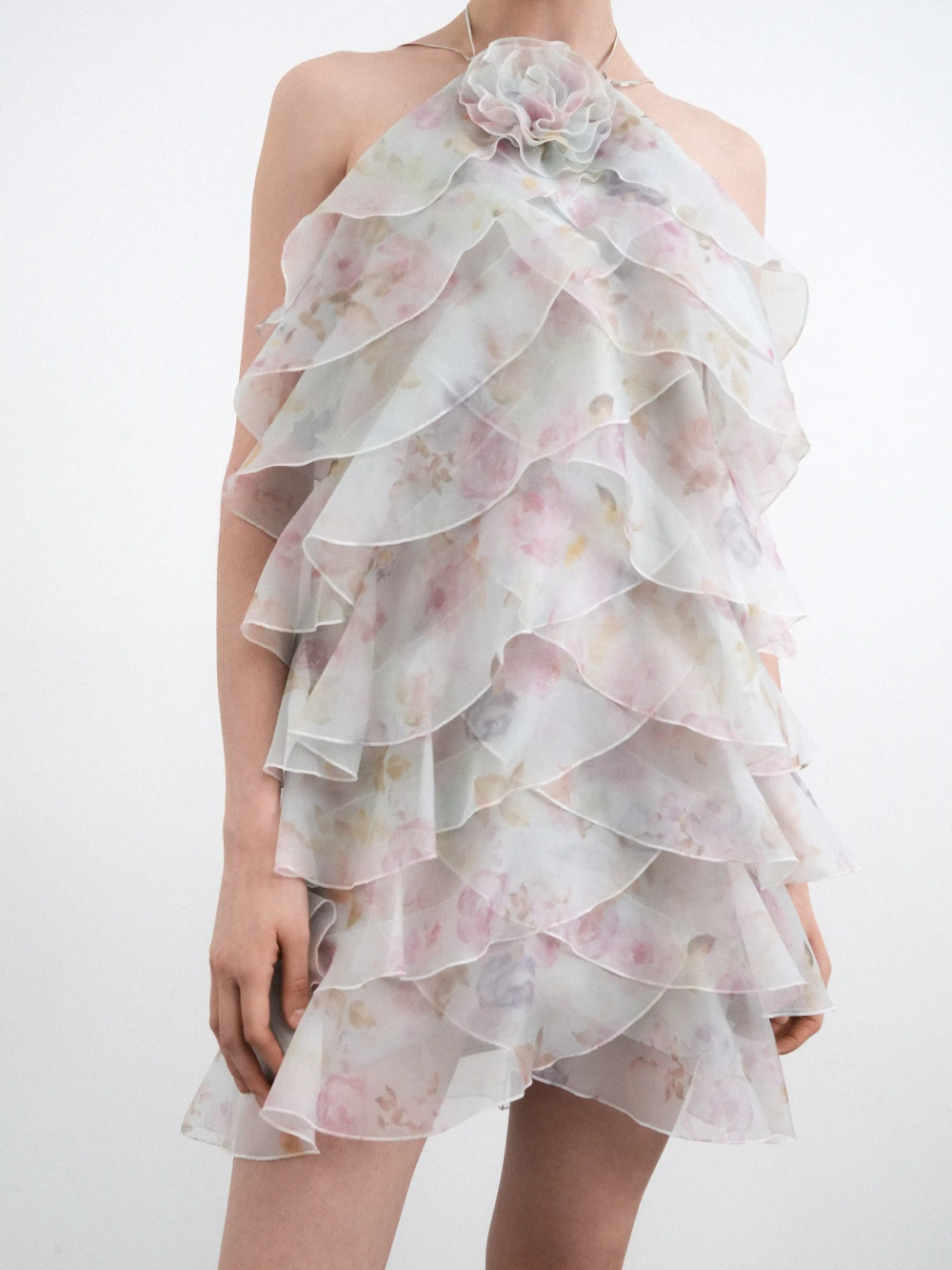 Далия мини (Dahlia mini), платье мини из голубой органзы с цветочным принтом 