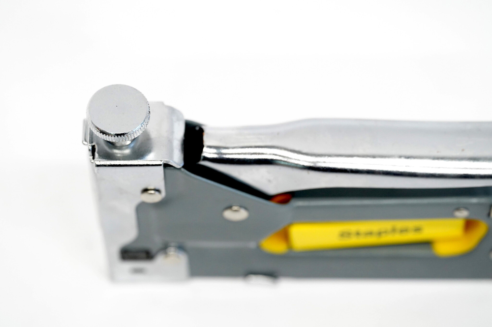 СТЕПЛЕР МЕТАЛЛИЧЕСКИЙ OSKAR 12-14ММ OST14