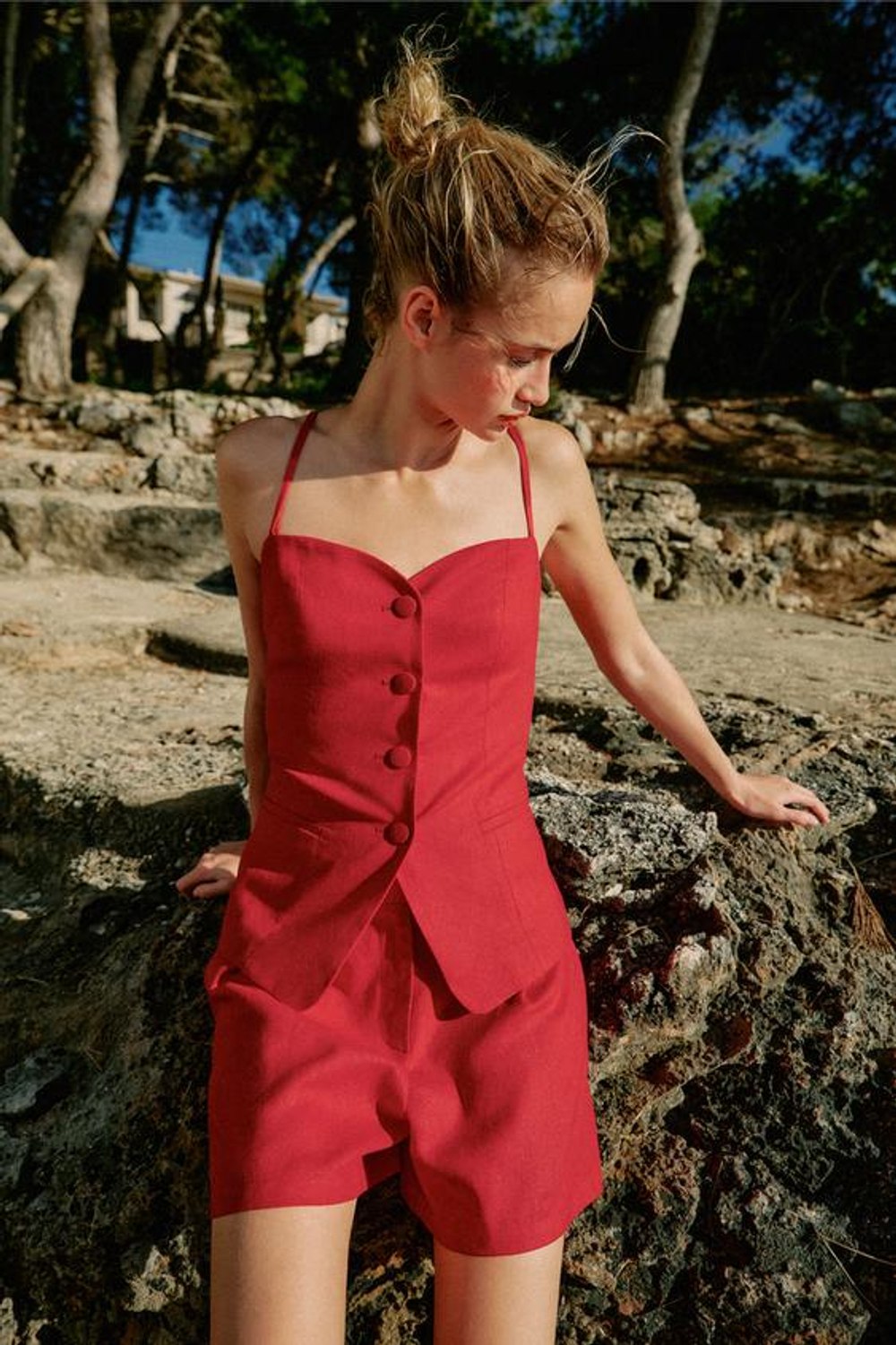 ZARA ЖИЛЕТ С ВЫРЕЗОМ СЕРДЕЧКОМ ИЗО ЛЬНА, КРАСНЫЙ
