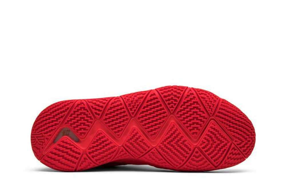 Кроссовки Nike Kyrie 4 Red Carpet 4