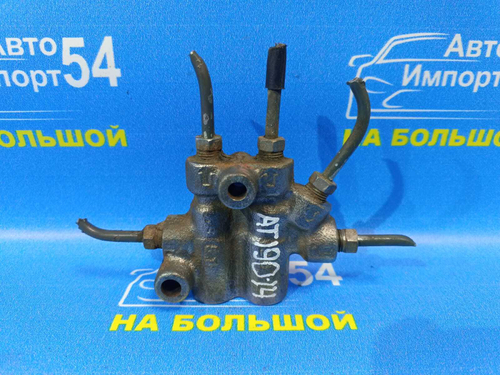 Распределитель тормозной TOYOTA CARINA E 1995