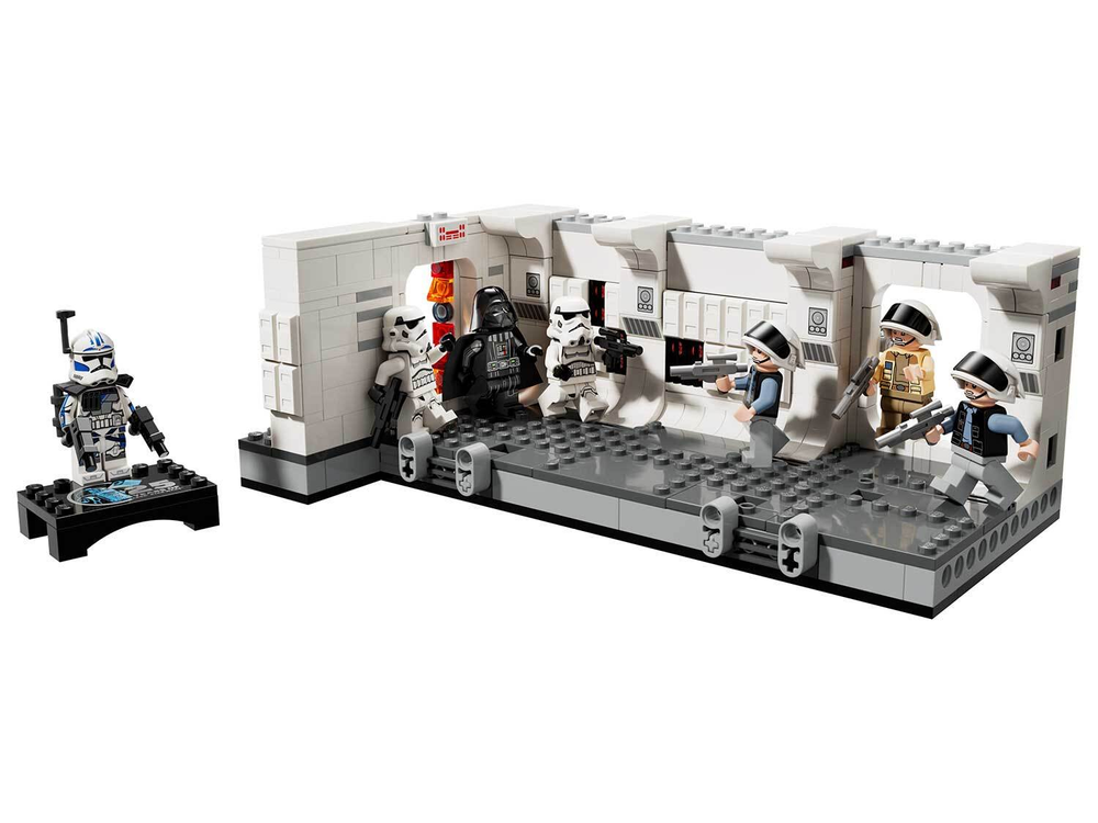 LEGO Star Wars 75387 «Вторжение на Тантив IV» — культовая битва повстанцев