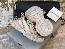 Balenciaga Wmns 3XL Sneaker Worn-Out - Beige