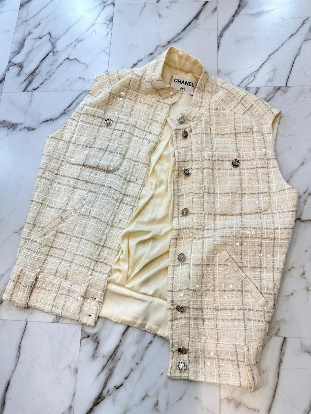 Жилет CHANEL