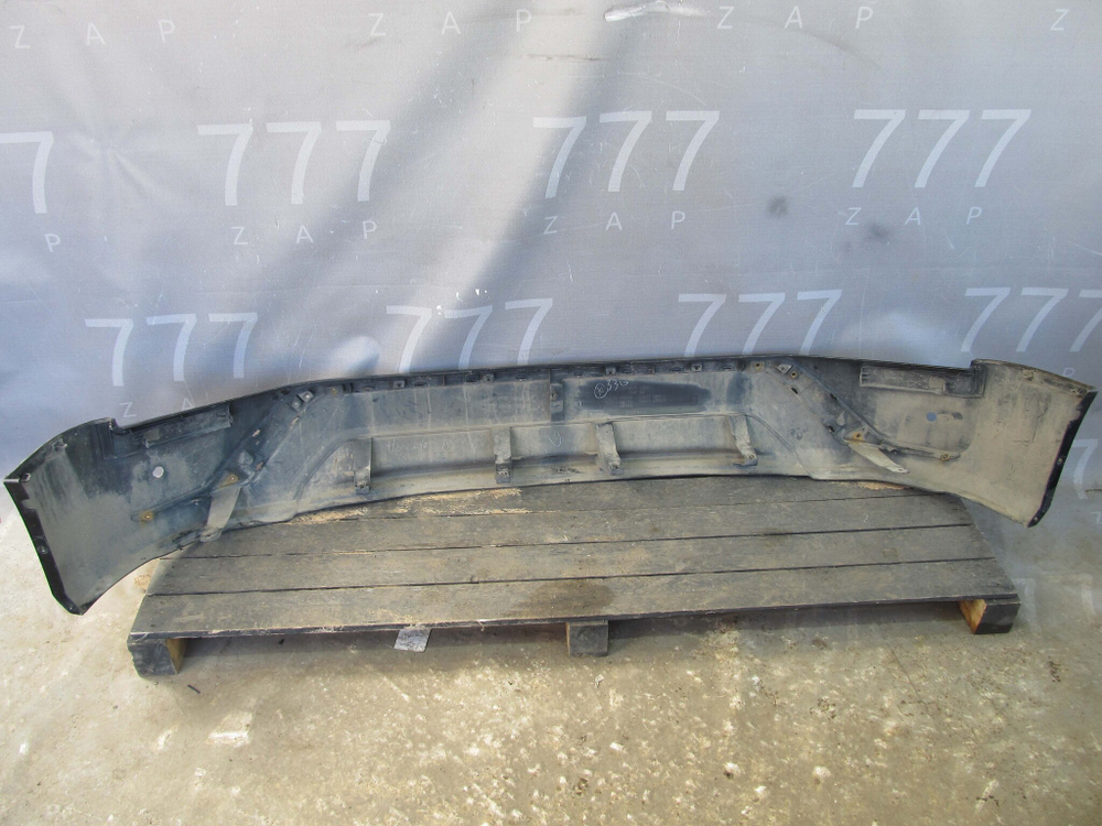 Юбка переднего бампера Toyota Land Cruiser 200  Б/У Оригинал 76851D8010