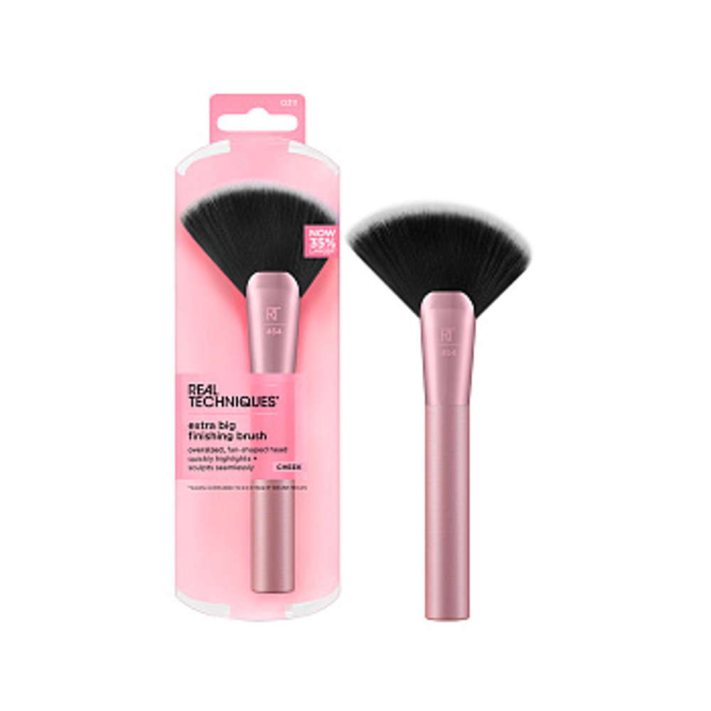 Кисть для хайлайтера большая REAL TECHNIQUES Extra Big Finishing Brush