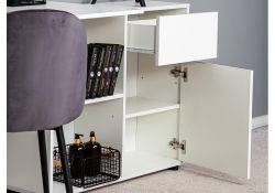 Письменный стол Мэдди с ящиками белое тиснение