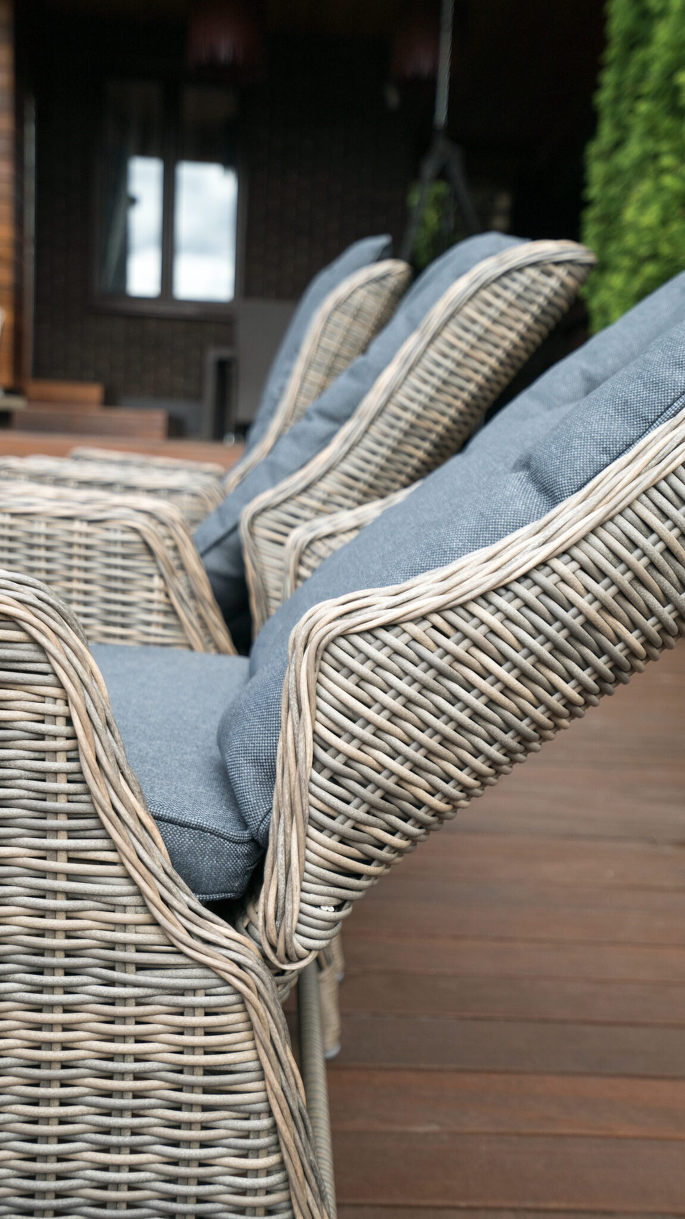 Регулируемое кресло из искусственного ротанга /алюминиевый каркас ВЕРОНА с подушками